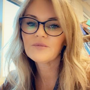 Meet your Posher, Posh